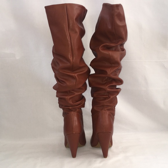 LAST ONE! Women's Brown Slouchy Heeled Tall Boots - Picture 4 of 8